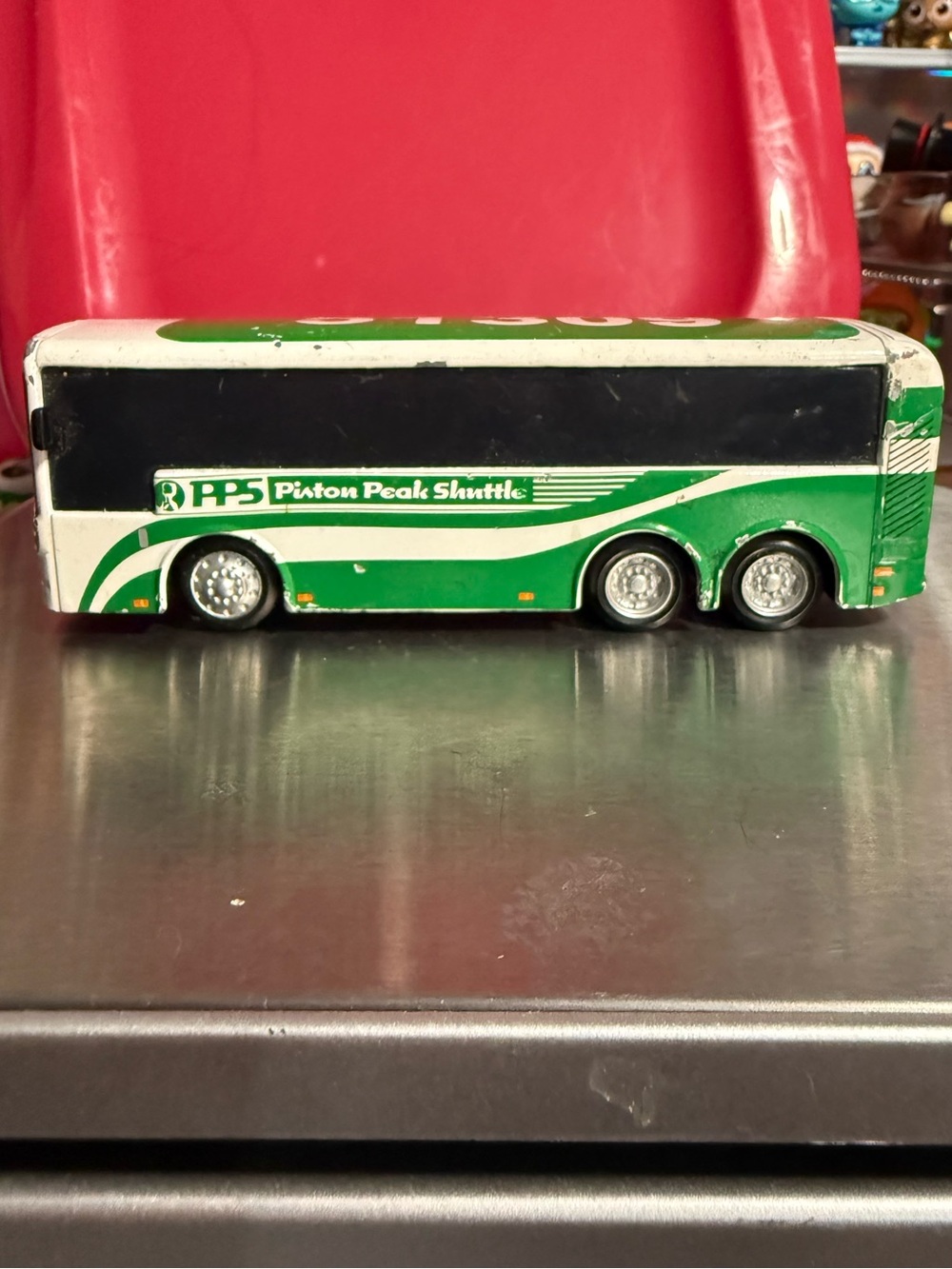 Disney Planes PISTON PEAK LINUS LINES Shuttle Mattel 2014 - Picture 3 of 8